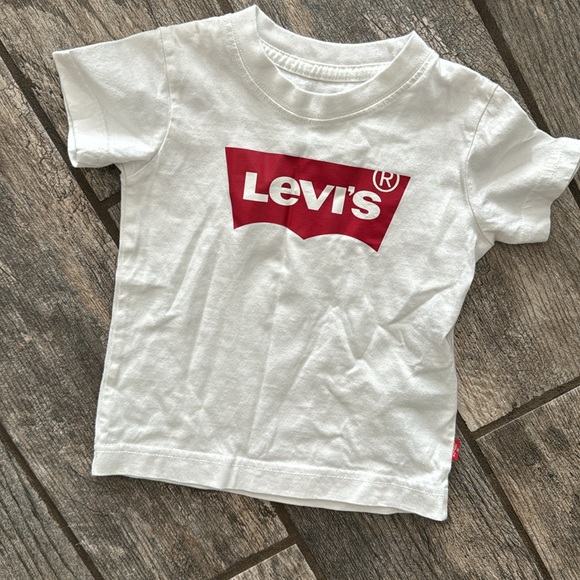 Levi’s toddler baby bundle lot jogger jeans T-shirt top 💙 - Picture 3 of 6